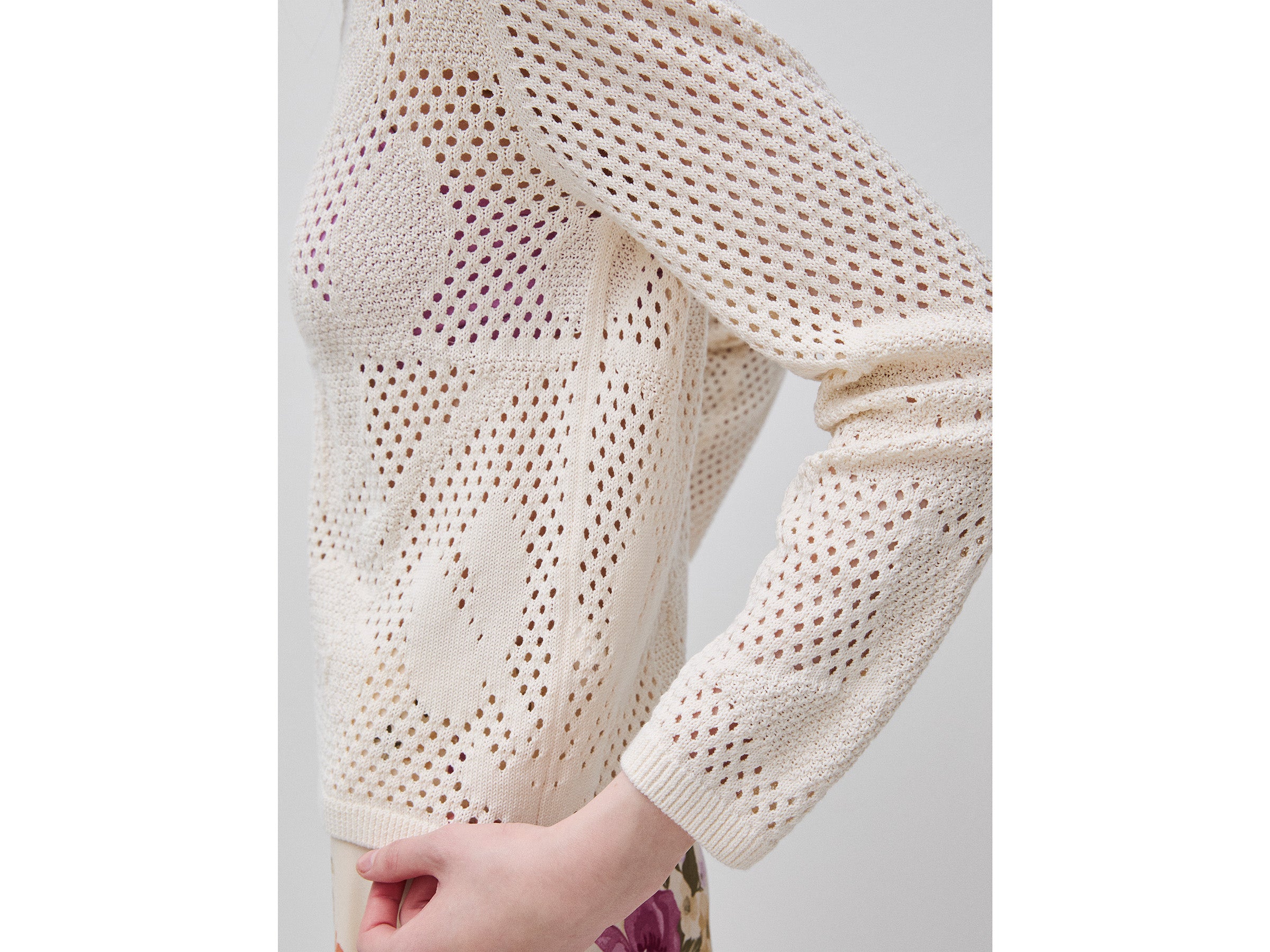 Camisola perfurada com flores - ucb_image_FY