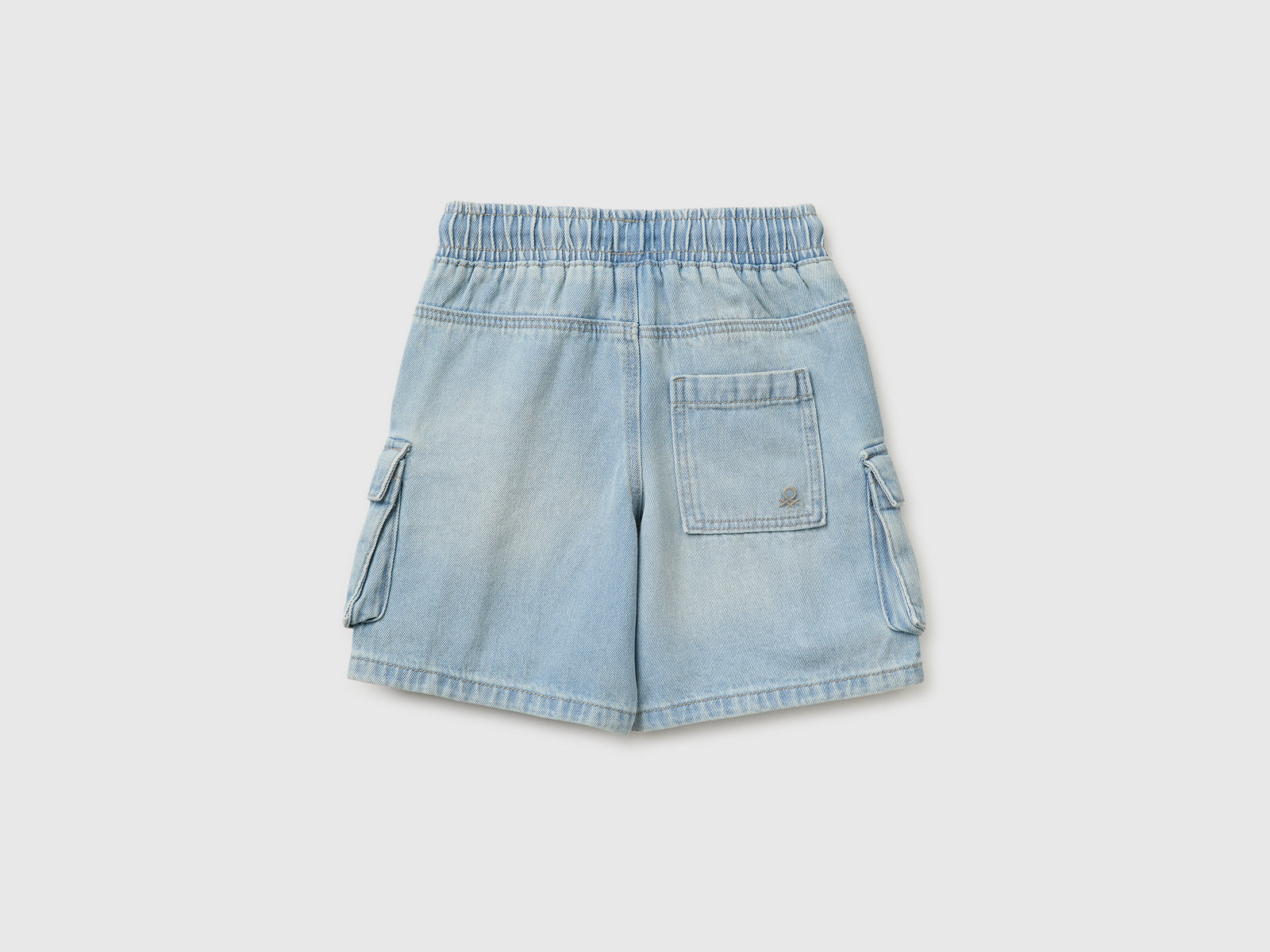 Denim Bermuda shorts with pockets - ucb_image_BS