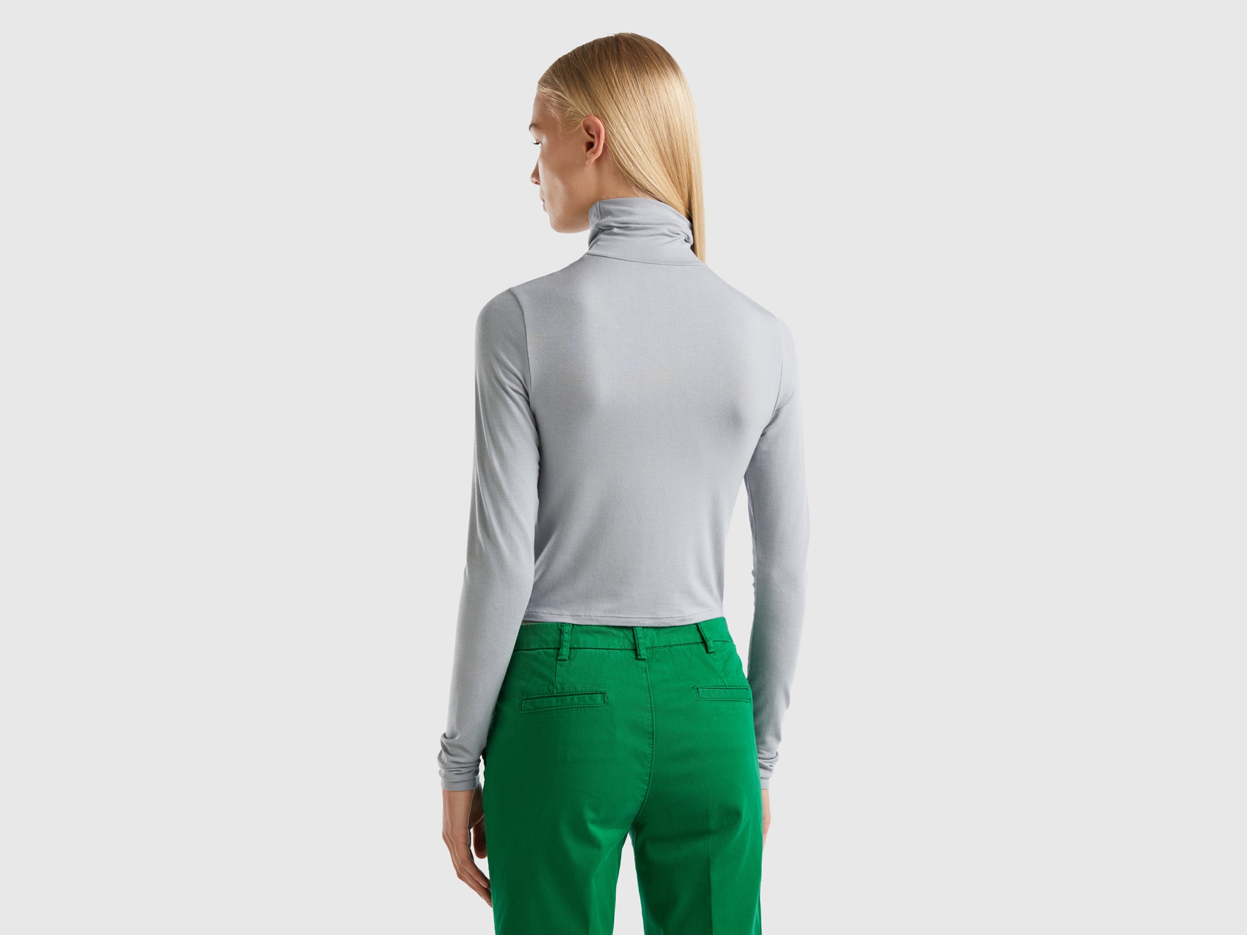 T-shirt com gola alta - ucb_image_B