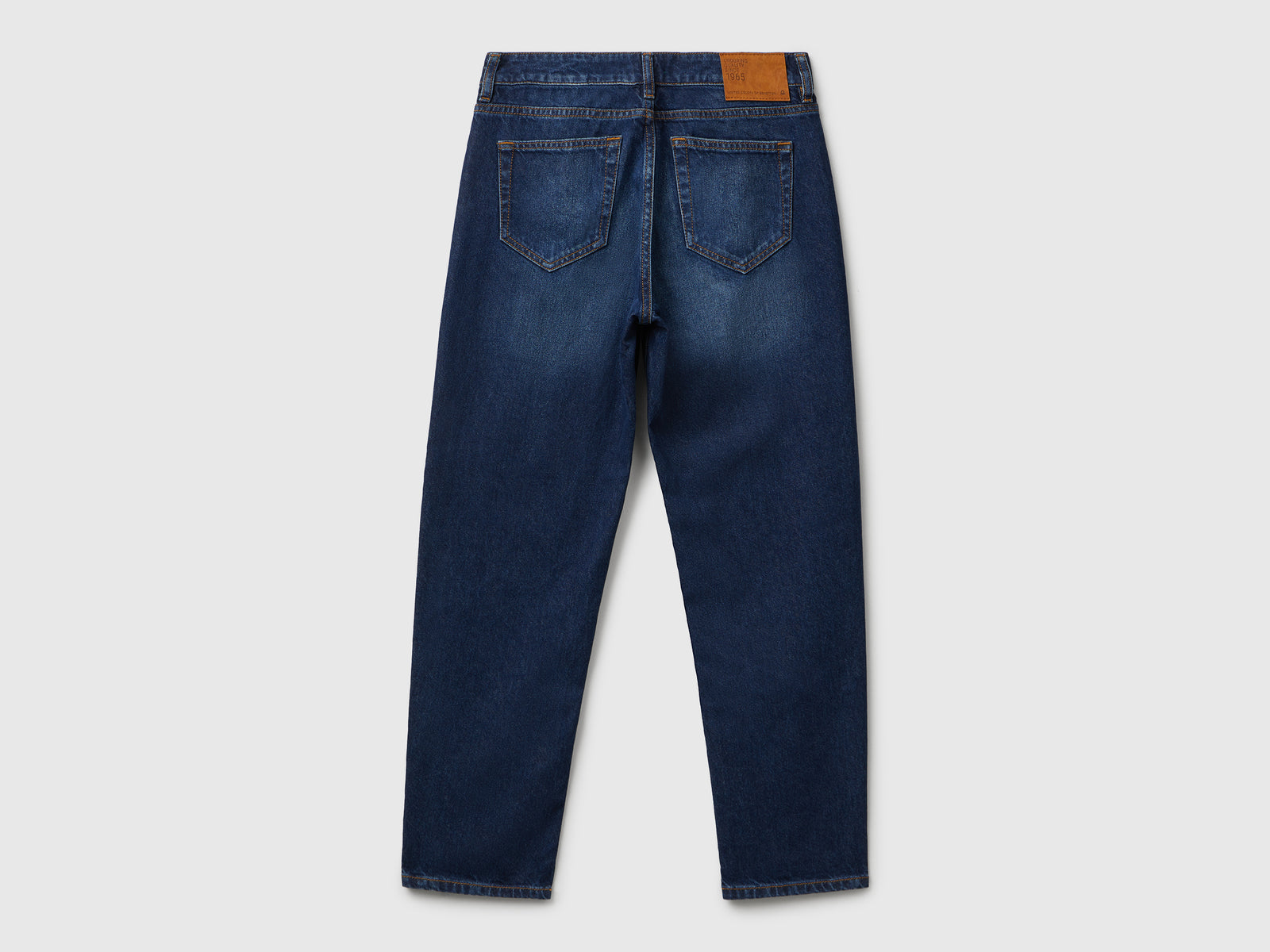 Jeans mom fit - ucb_image_BS