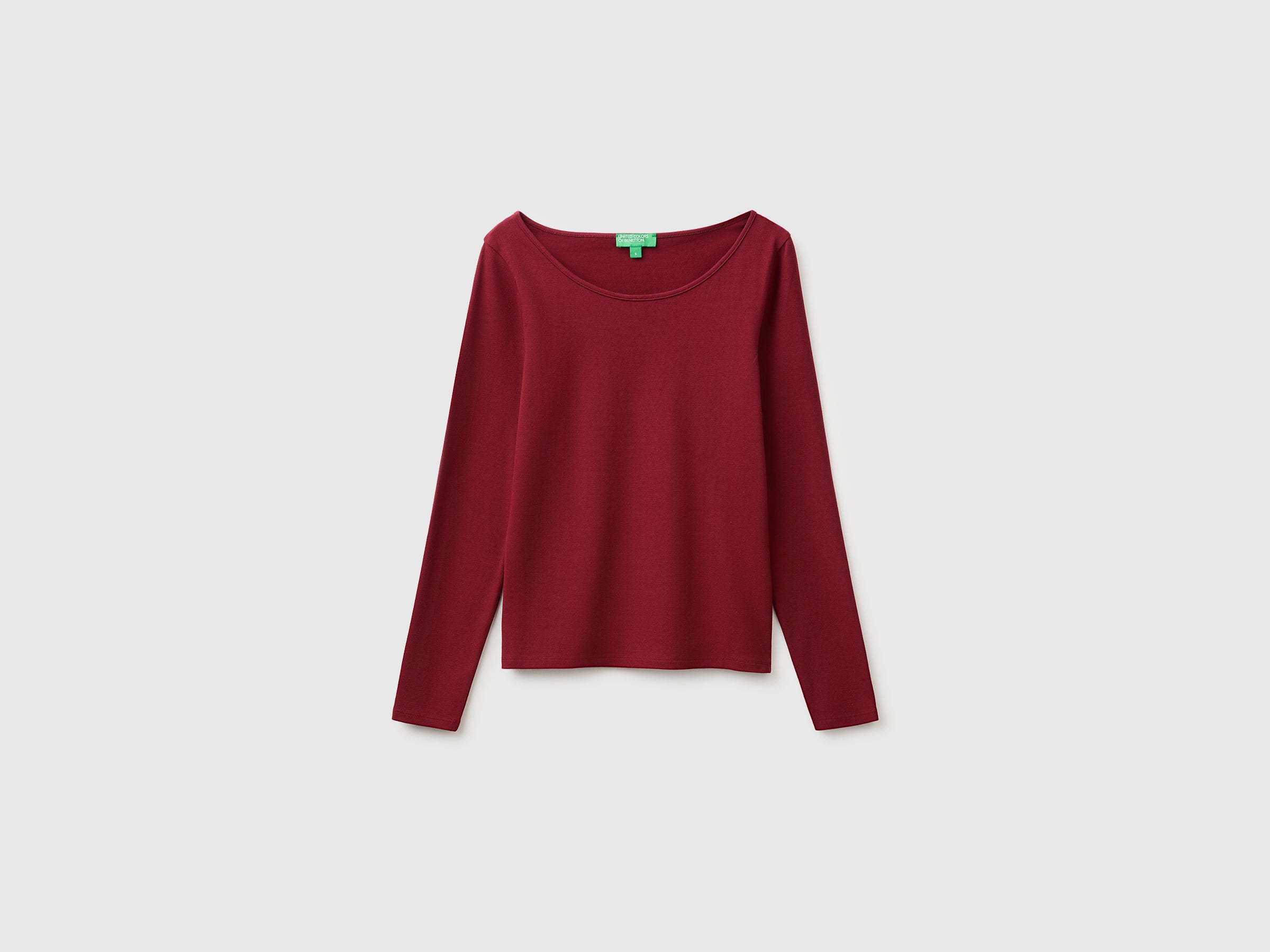 T-shirt slim fit com decote amplo - ucb_image_FS