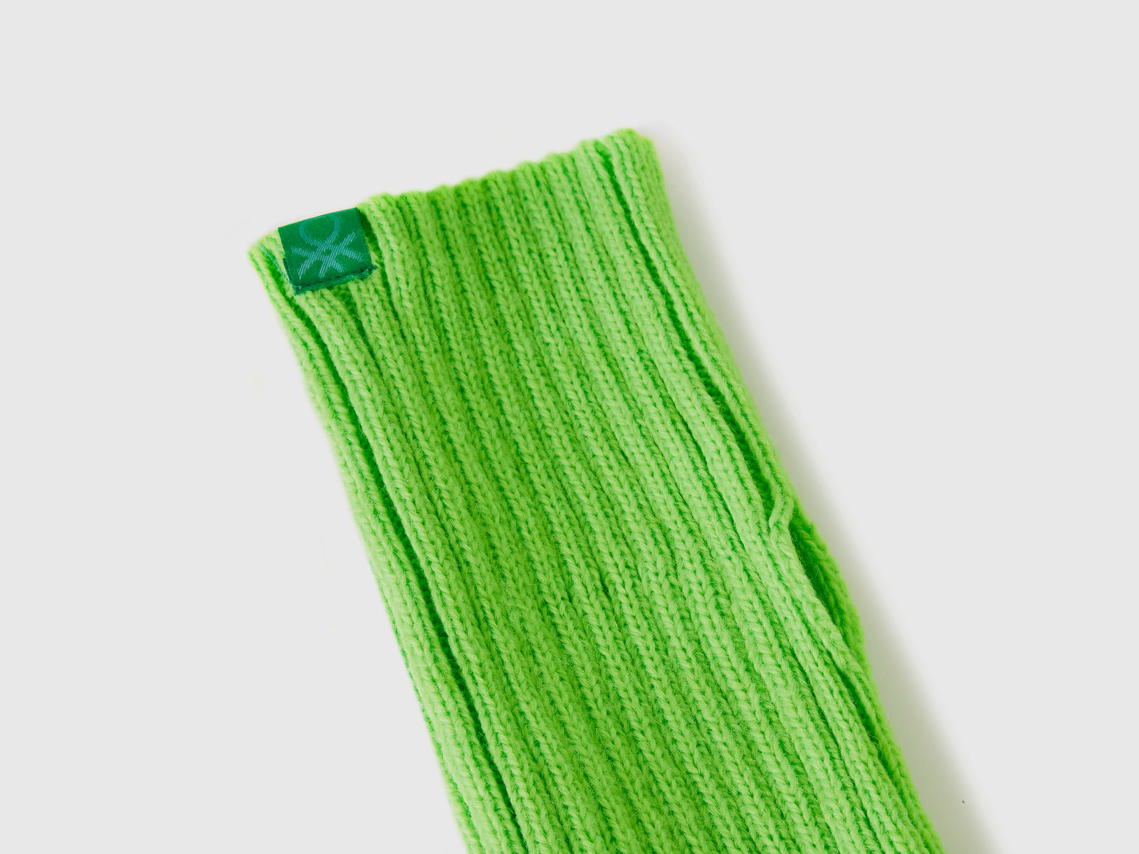 Luvas fluorescentes - ucb_image_DS1