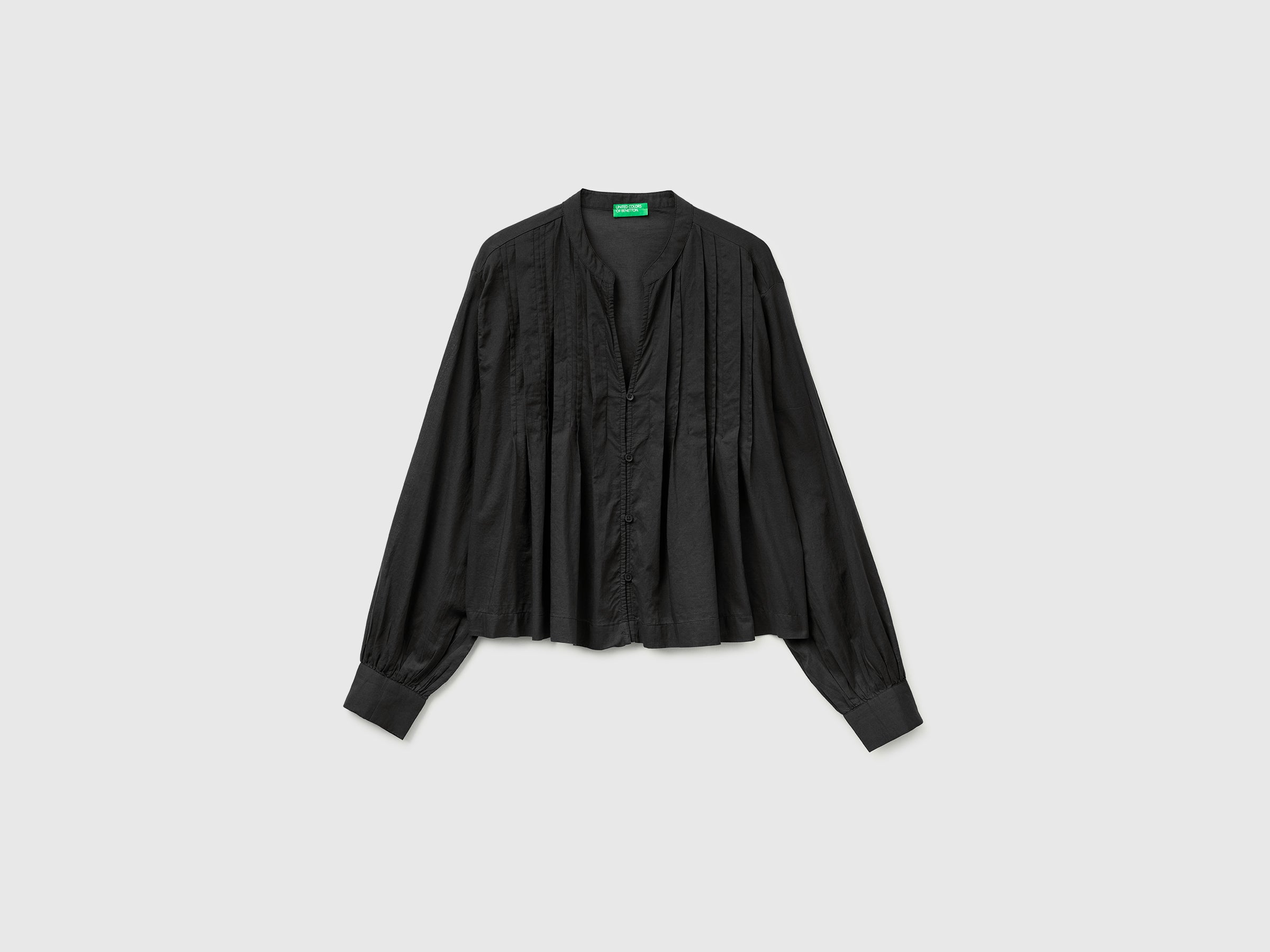 Lightweight blouse with pleats - ucb_image_FS