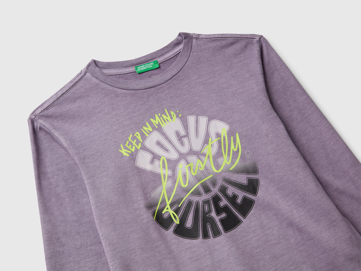 T-shirt com estampa slogan - ucb_image_DS1