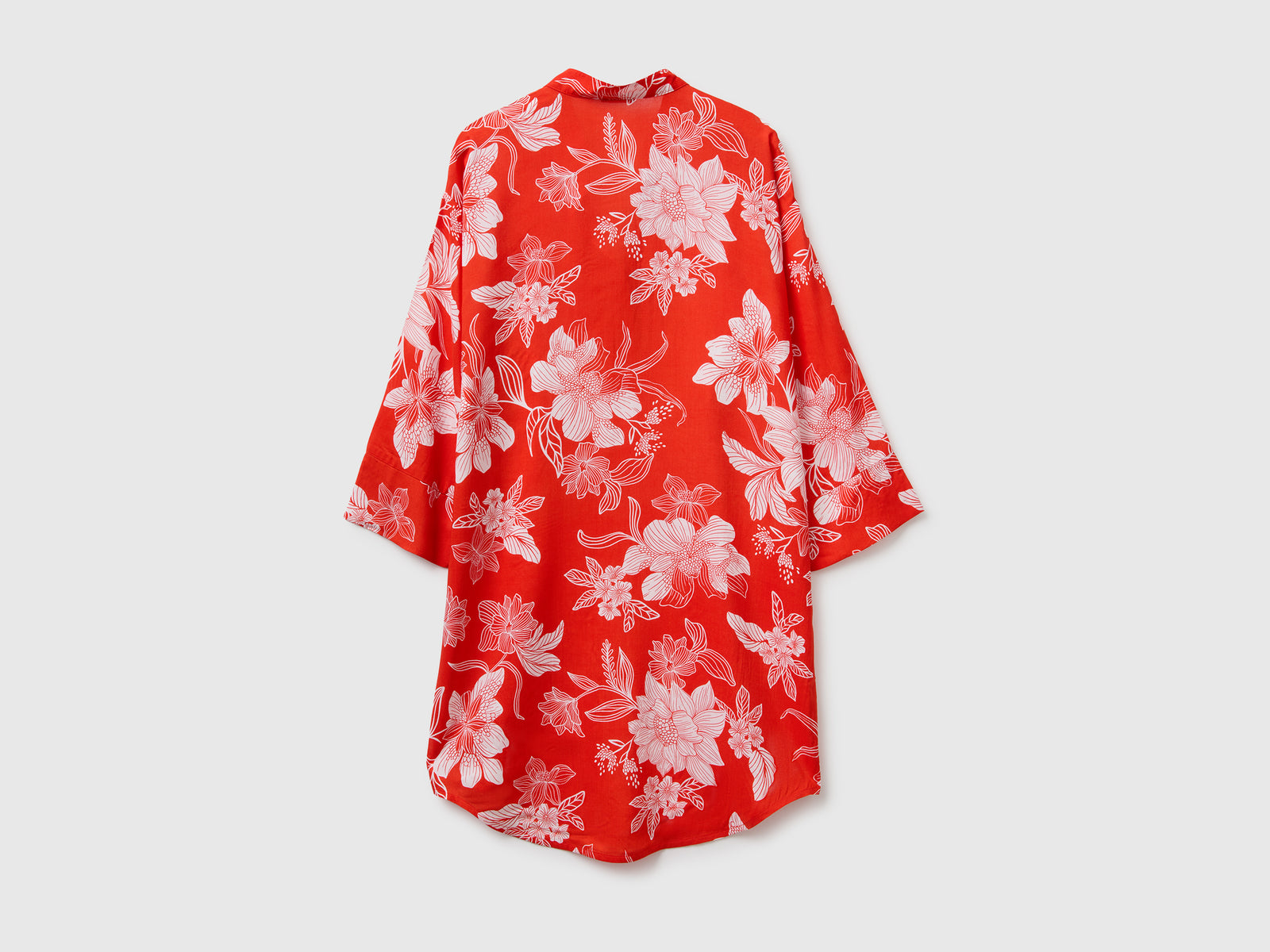 Camisa vermelho coral às flores - ucb_image_BS