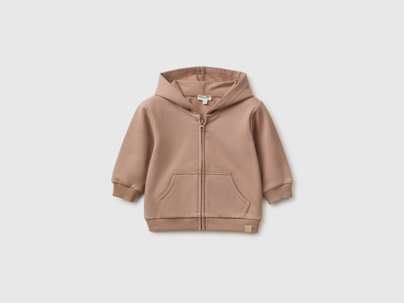 Casaco com fecho de correr e capuz - ucb_image_FS