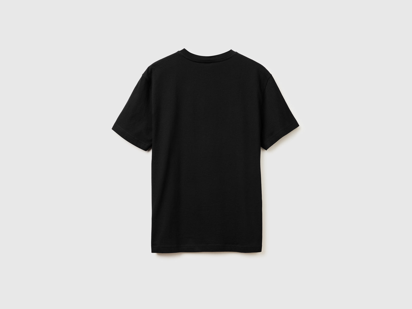 Black t-shirt - ucb_image_BS