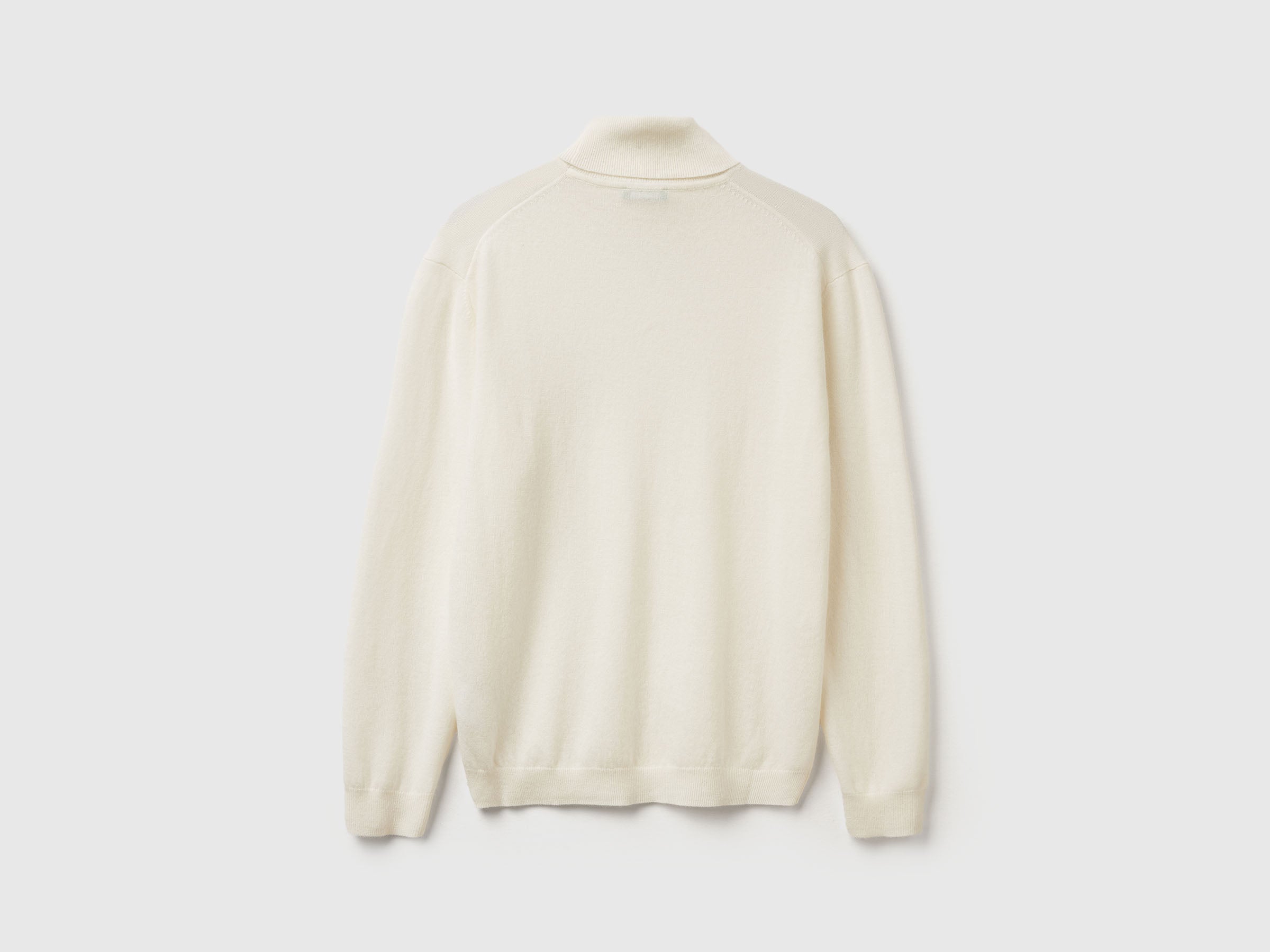 Camisola de gola alta nata em pura lã Merino - ucb_image_BS