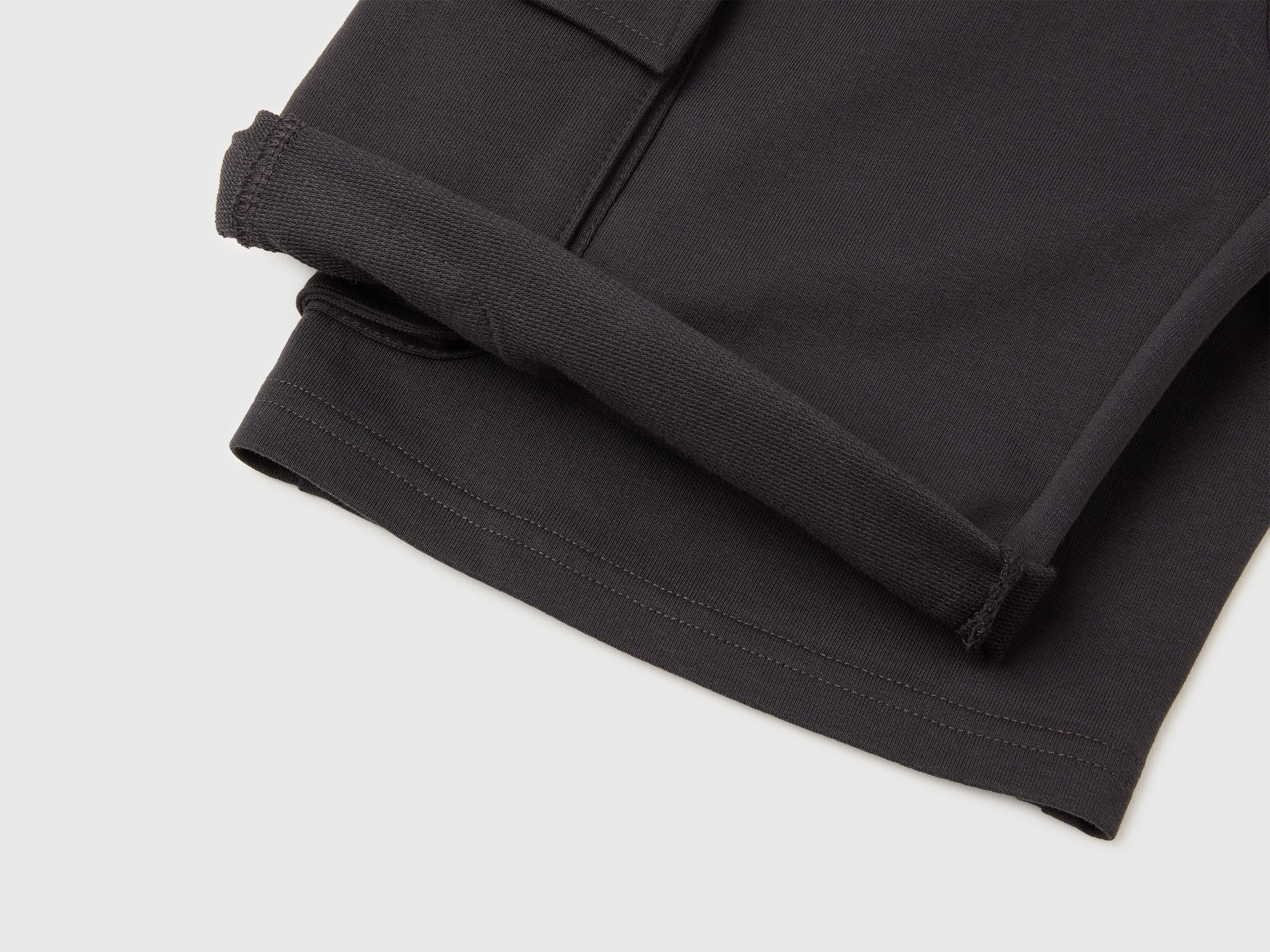 Fleece Bermuda shorts with pockets - ucb_image_DS1