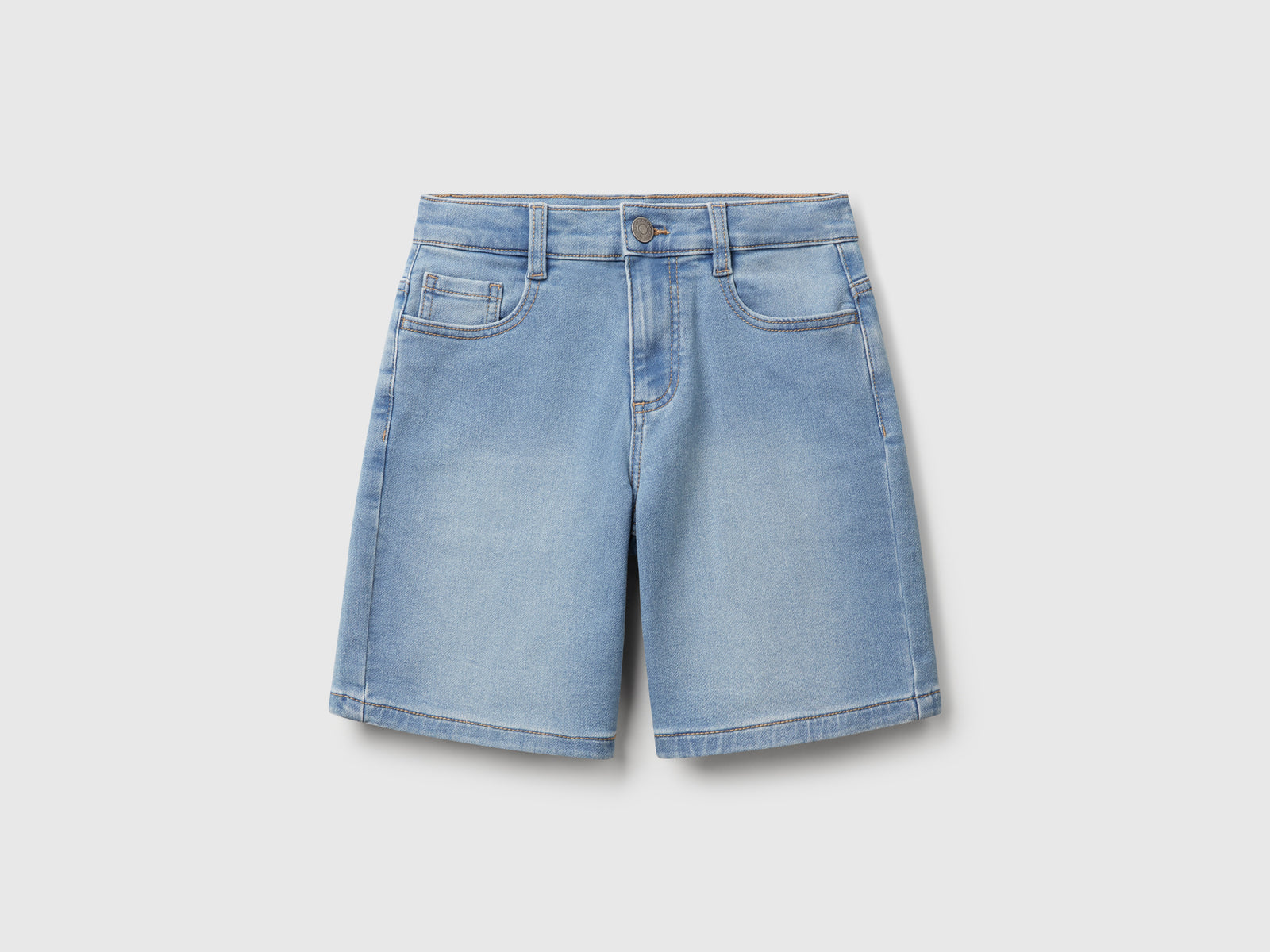 Straight Bermuda shorts in stretch denim - ucb_image_FS