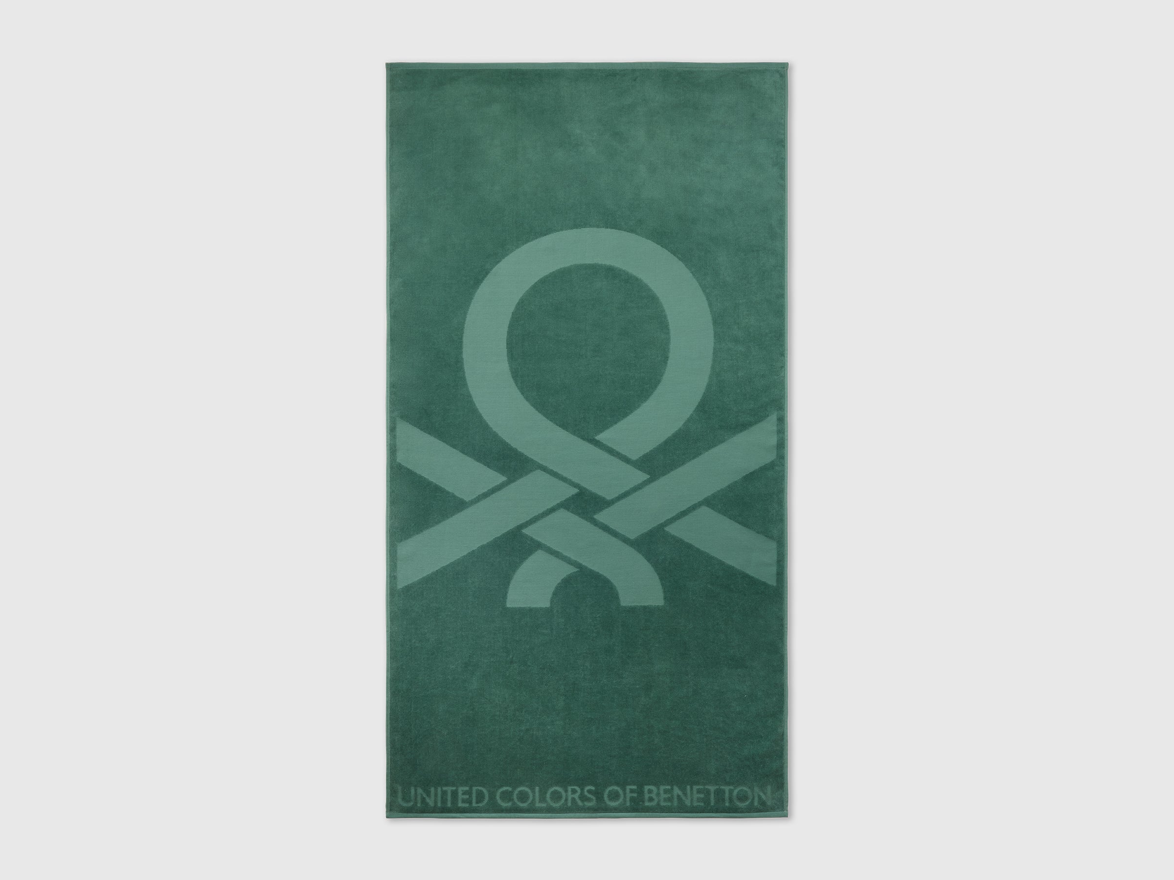 Green beach towel - ucb_image_FS