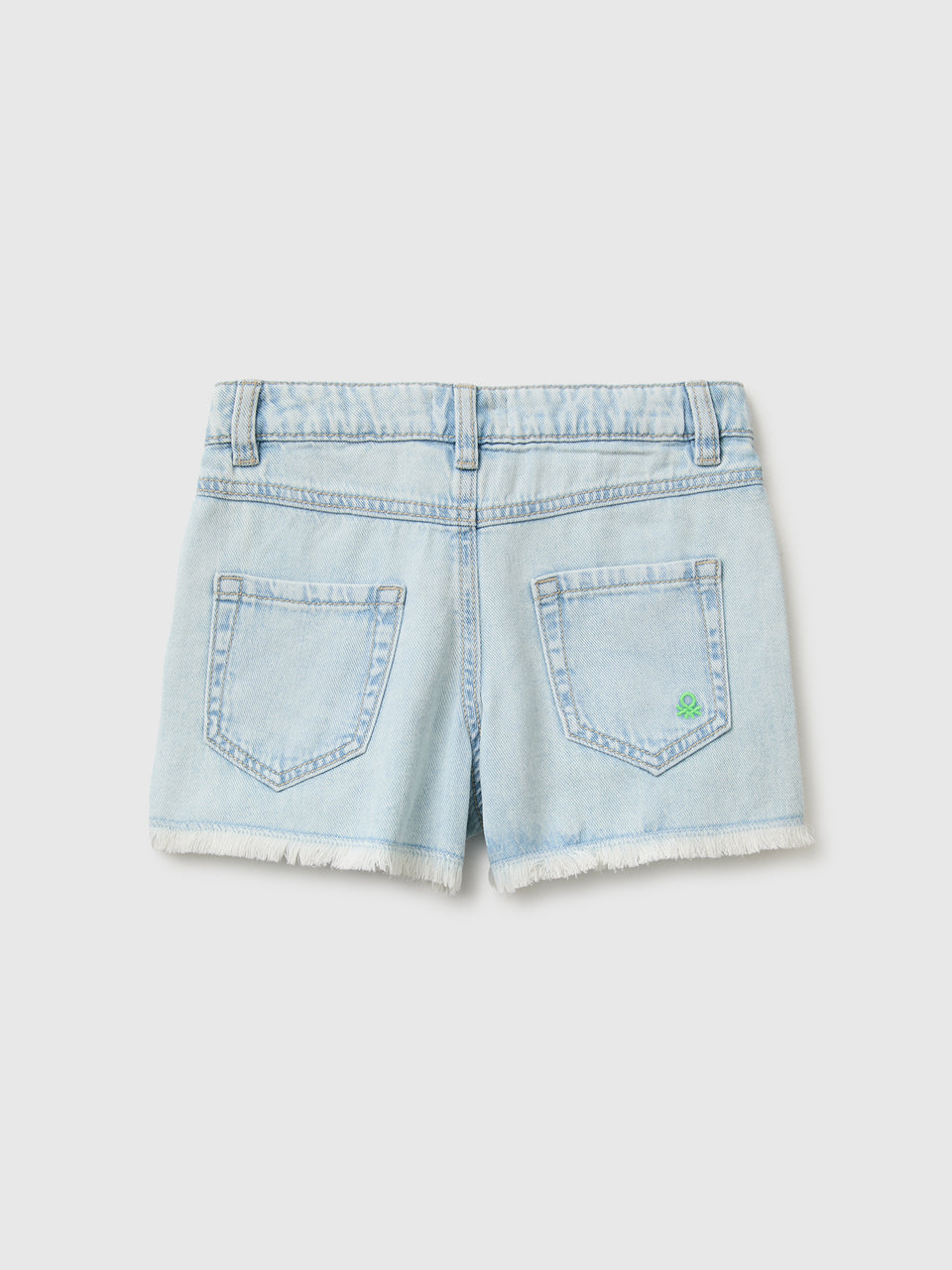 Denim shorts with little flowers - ucb_image_BS