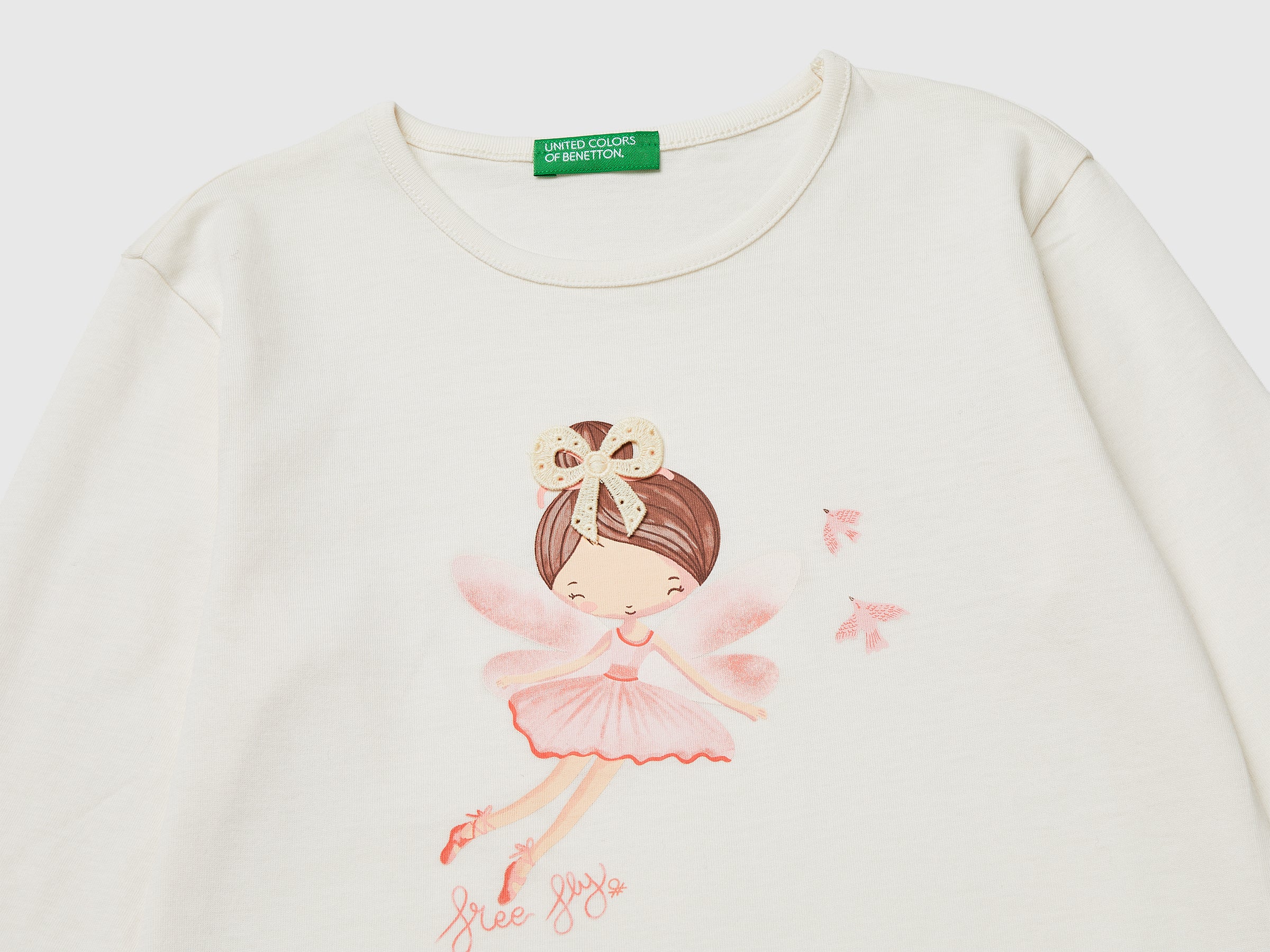 T-shirt with print and applications - ucb_image_DS1
