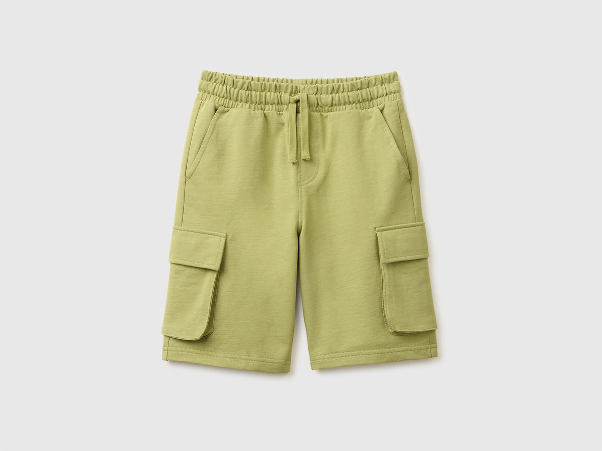 Bermudas em felpo com bolsos - ucb_image_FS
