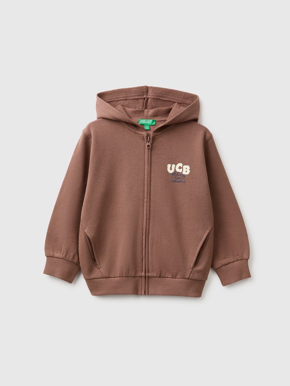 Casaco em algodão orgânico com capuz e estampas - ucb_image_FS