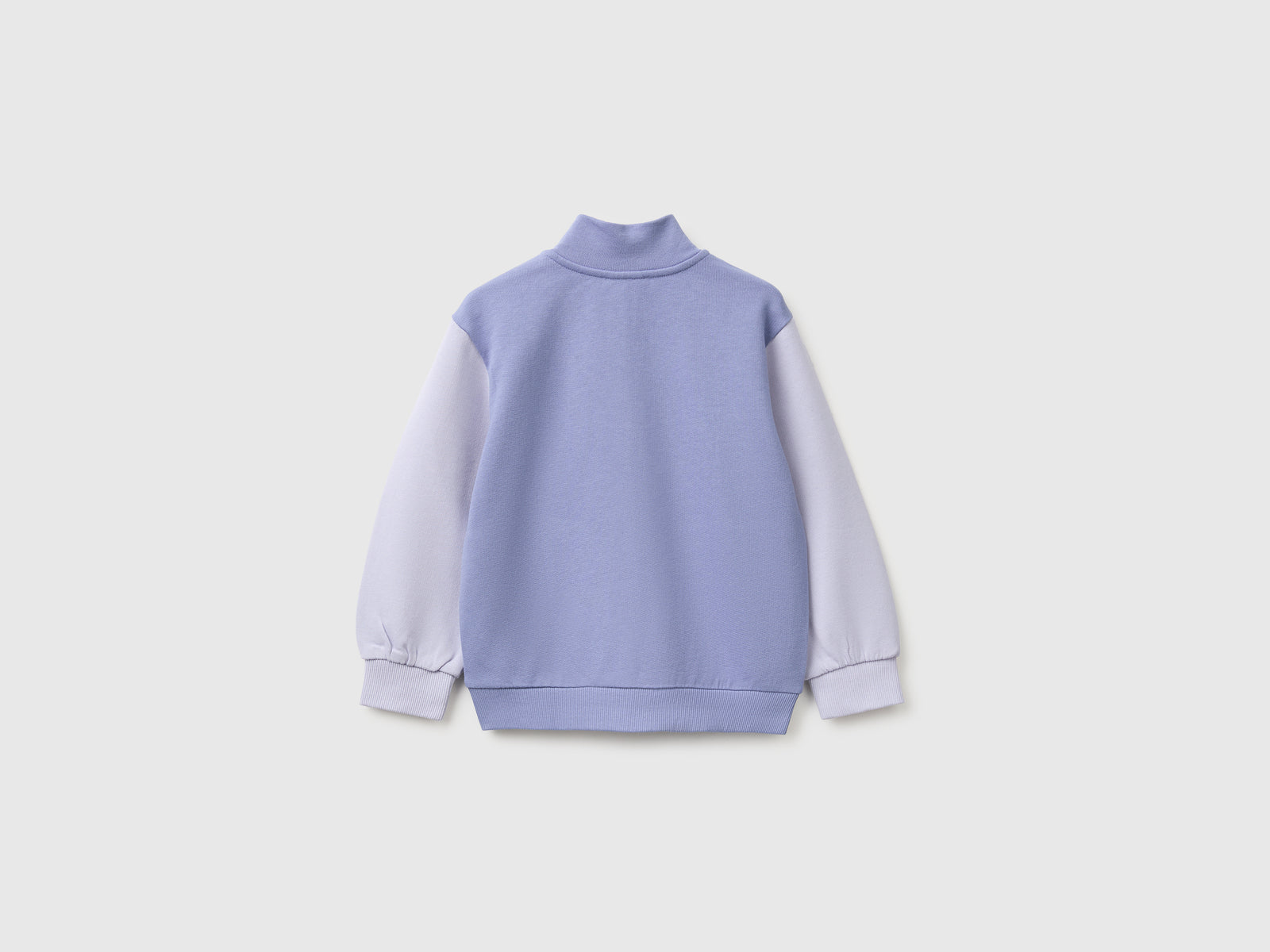 Casaco com fecho de correr e logótipo - ucb_image_BS