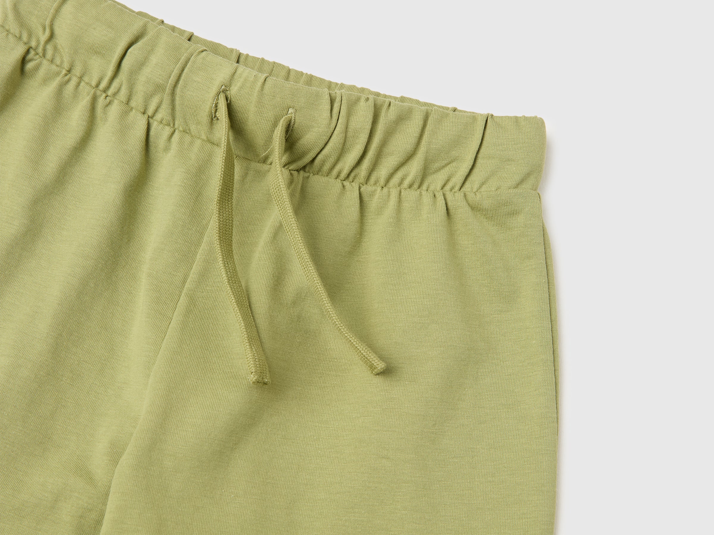 Regular fit Bermuda shorts - ucb_image_DS1
