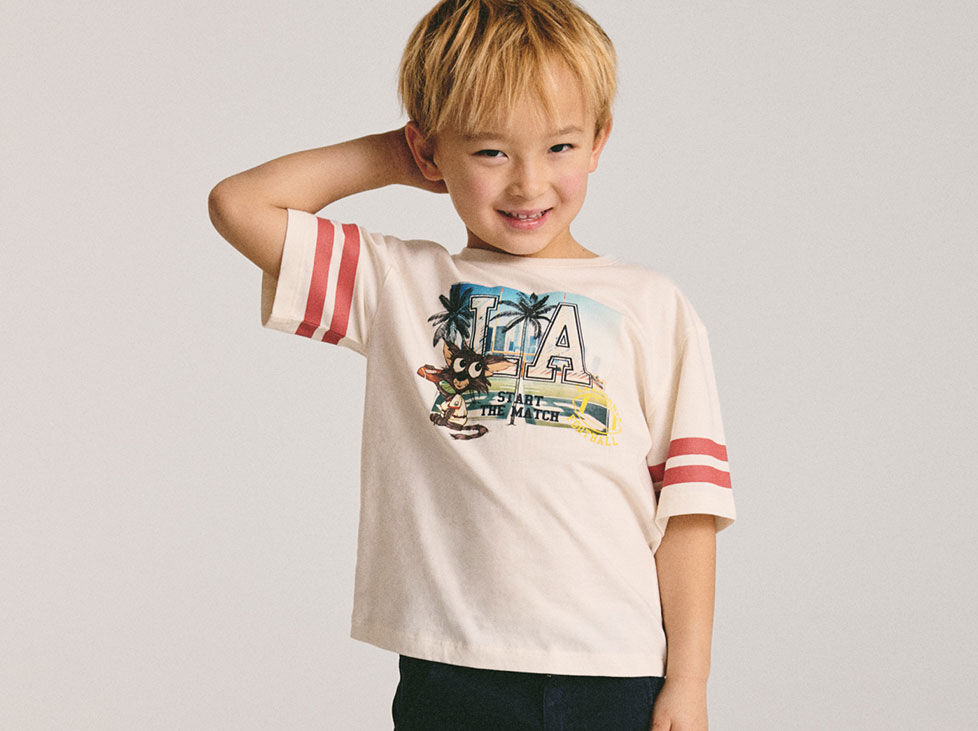 HOME <br/><span class="serif">Menino<br/>(Junior 4-14 anos)</span>