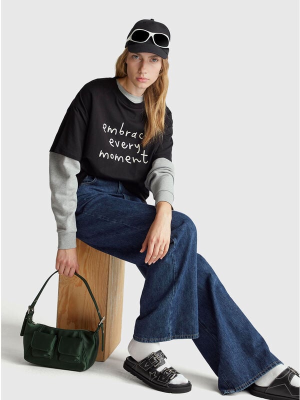 T-shirt com estampa slogan Mulher