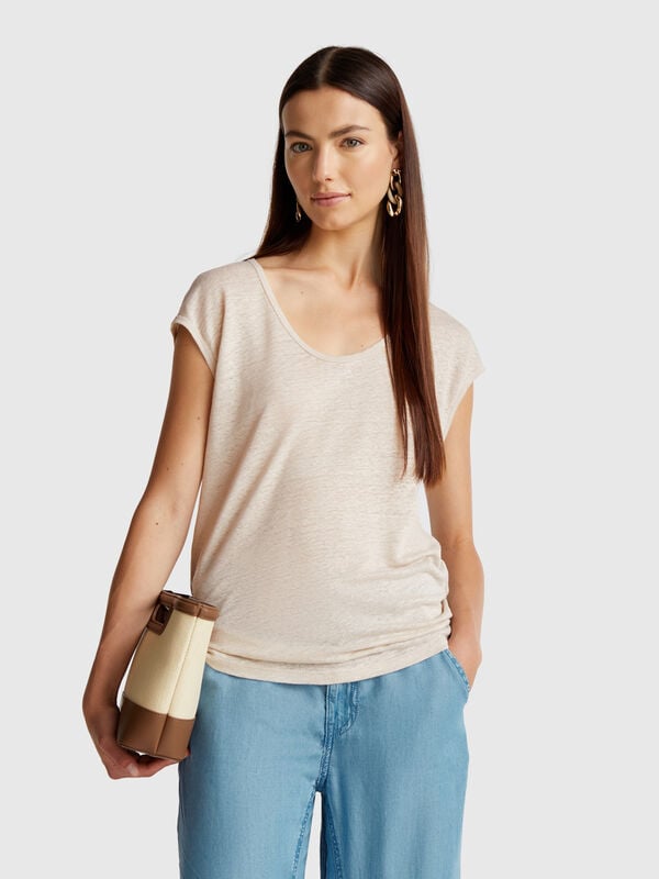 T-shirt decote amplo em linho puro Mulher