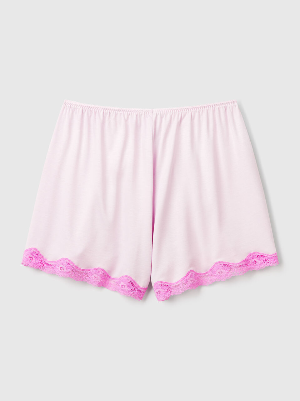 SHORTS Mulher image number 2