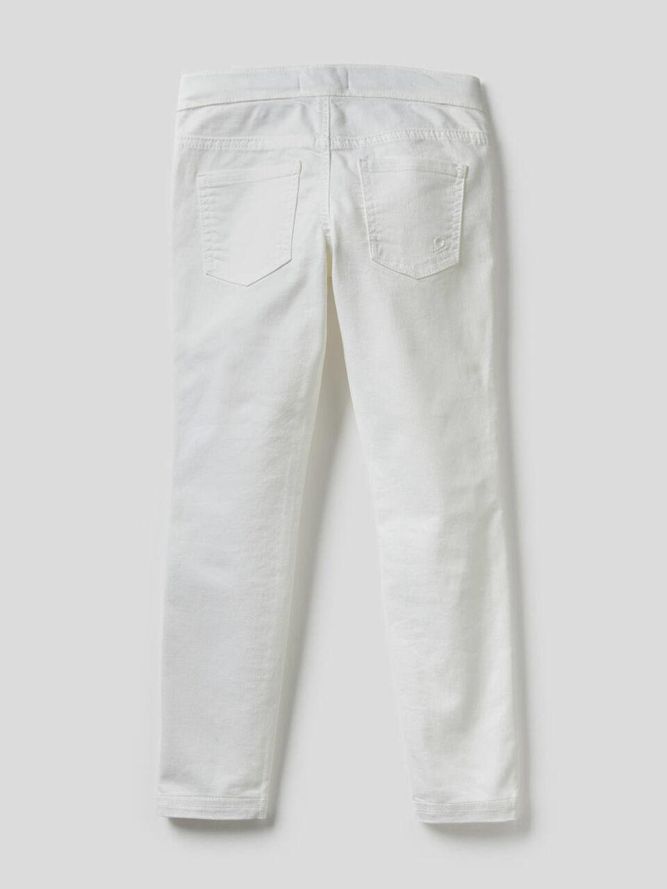 Calças em twill de algodão misto stretch image number null