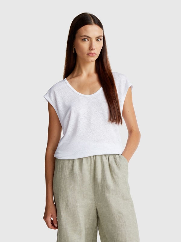 T-shirt decote amplo em linho puro Mulher