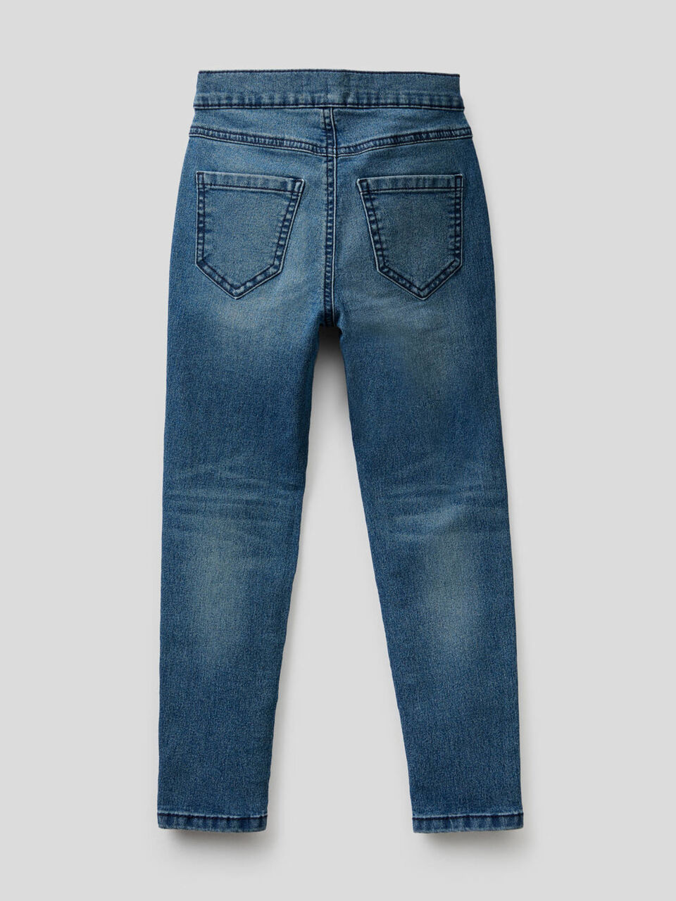 Jeans skinny fit de aparência desgastada image number null