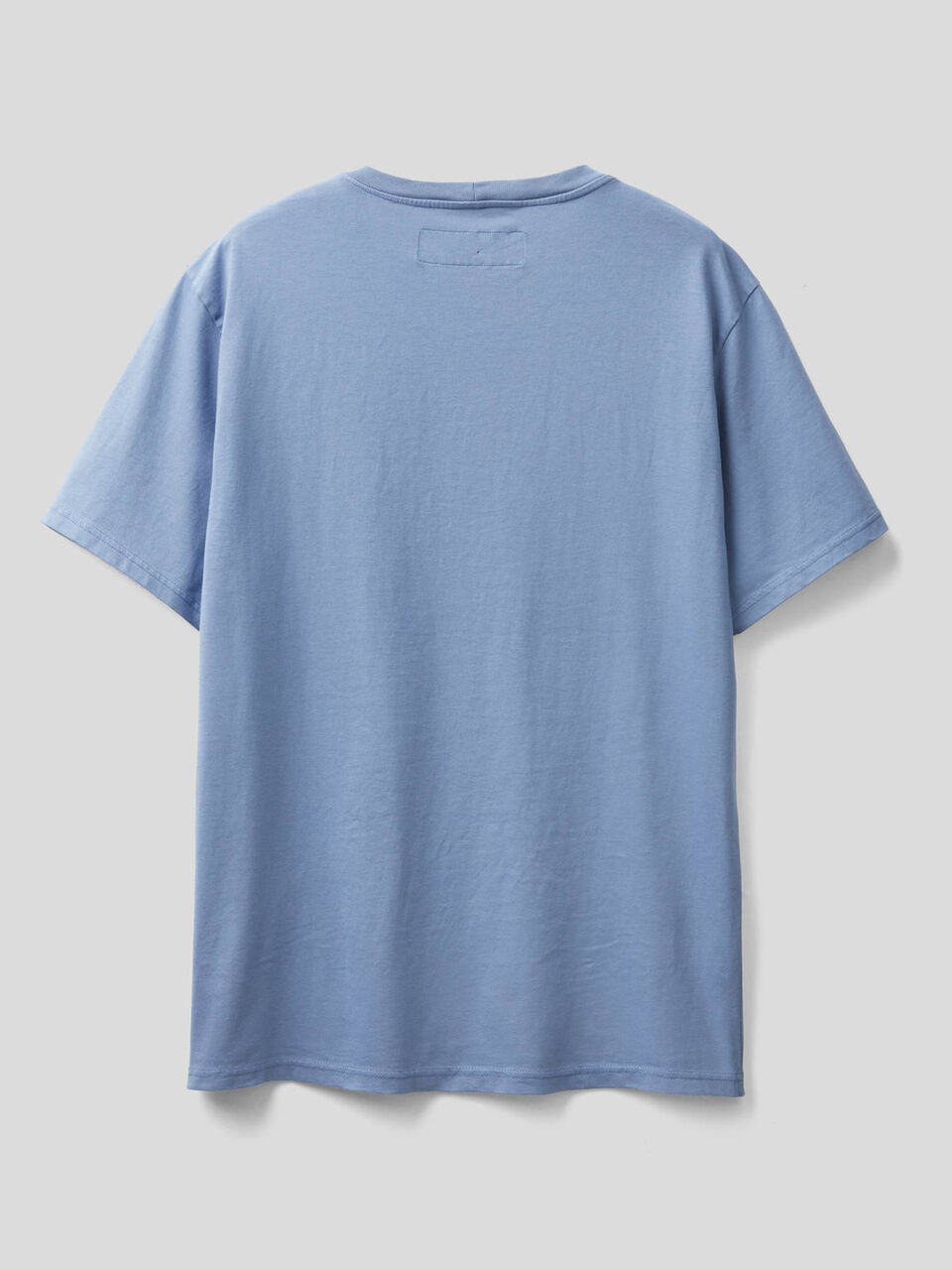 T-shirt 100% algodão com bolso image number 2