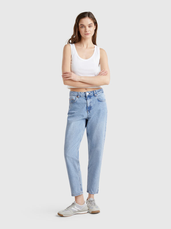 Calça jeans mom fit Mulher