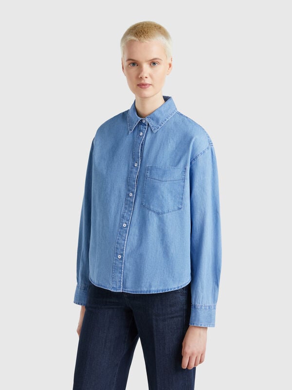 Camisa cropped em chambray Mulher