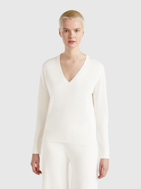 Camisola decote em V em mistura de seda Mulher