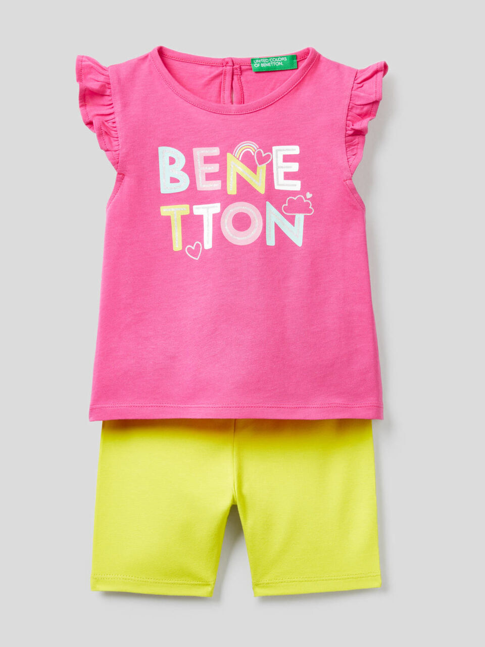 Conjunto t-shirt e bermudas image number 1