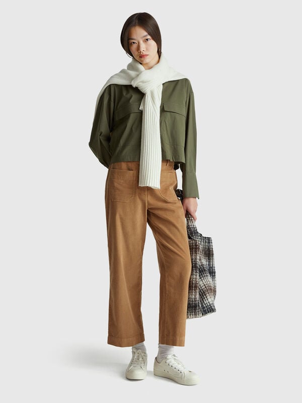 Calças straight de veludo Mulher