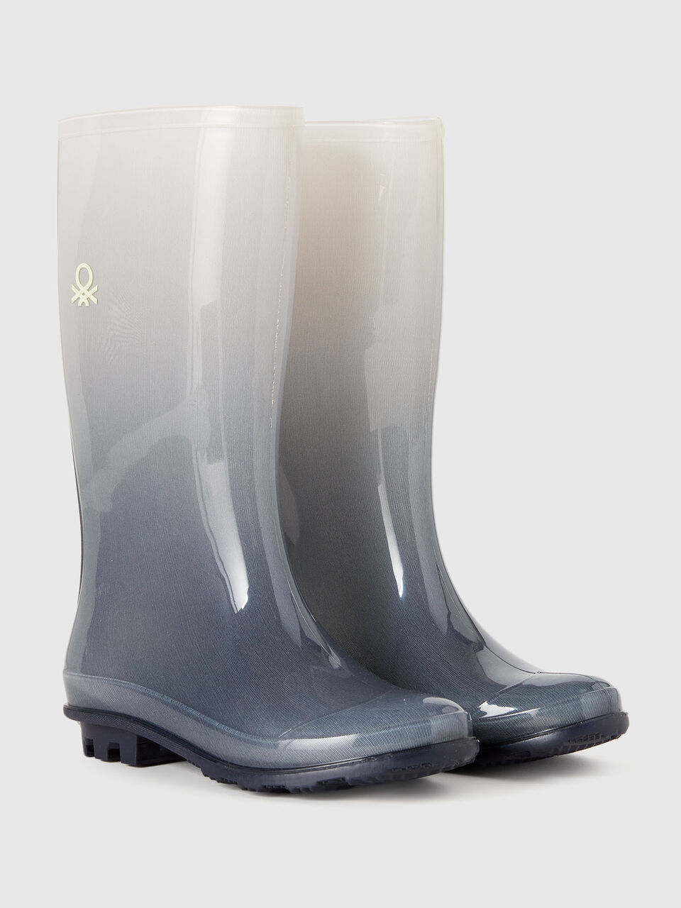 BOOT Menino image number null