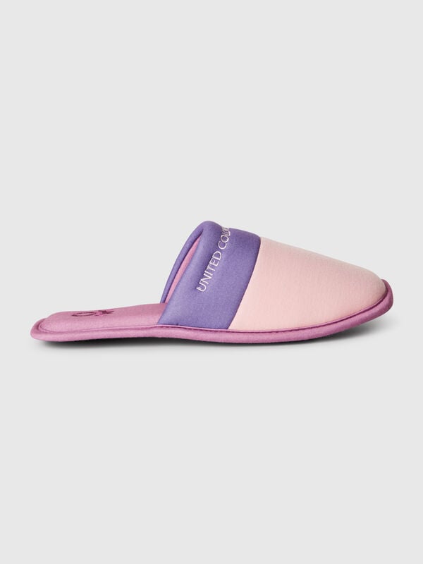 Pantufas com logótipo