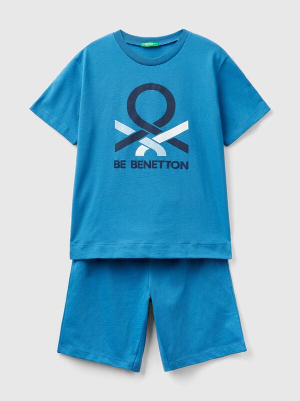 Pijama curto azul-escuro com logótipo Menino