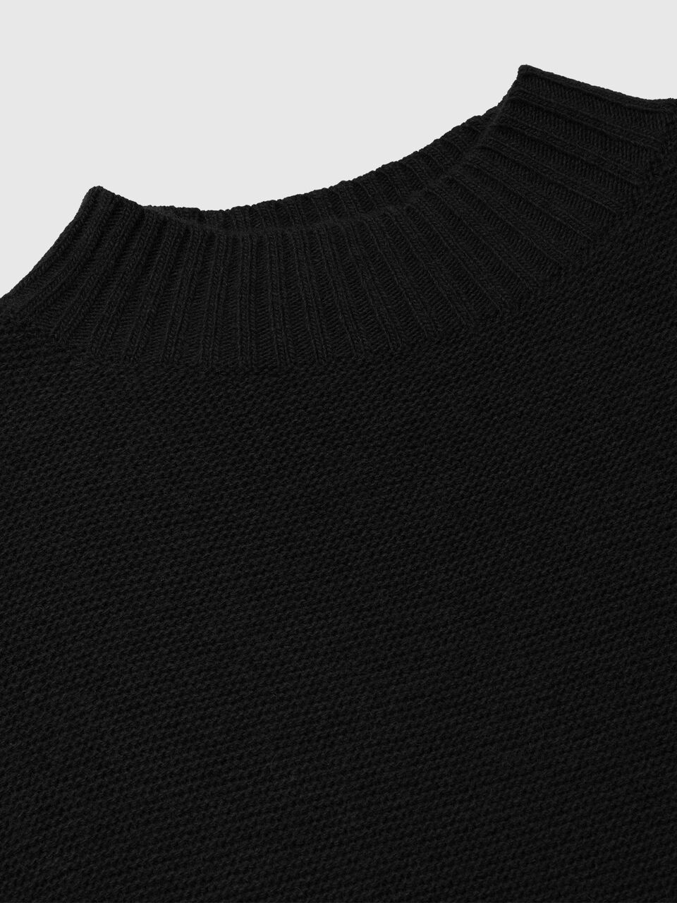SLEEVELESS SWEATER Mulher image number null
