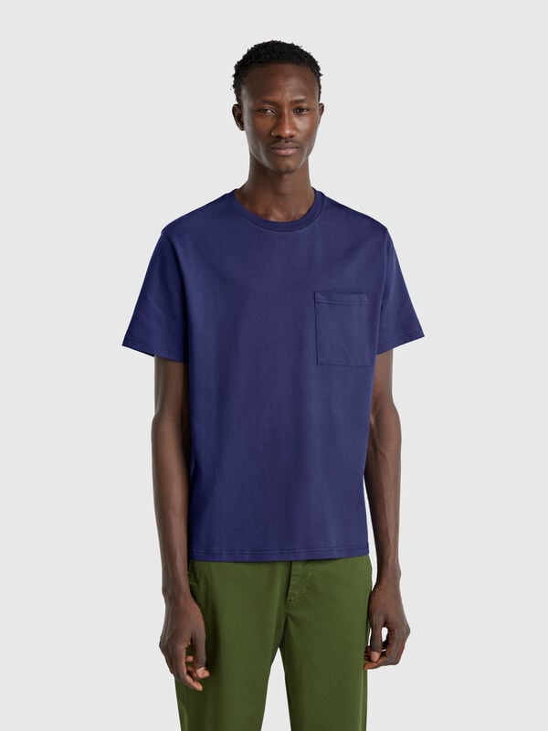 T-shirt azul em algodão orgânico com bolso Homem