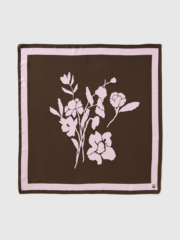 Lenço com estampa de flores Mulher