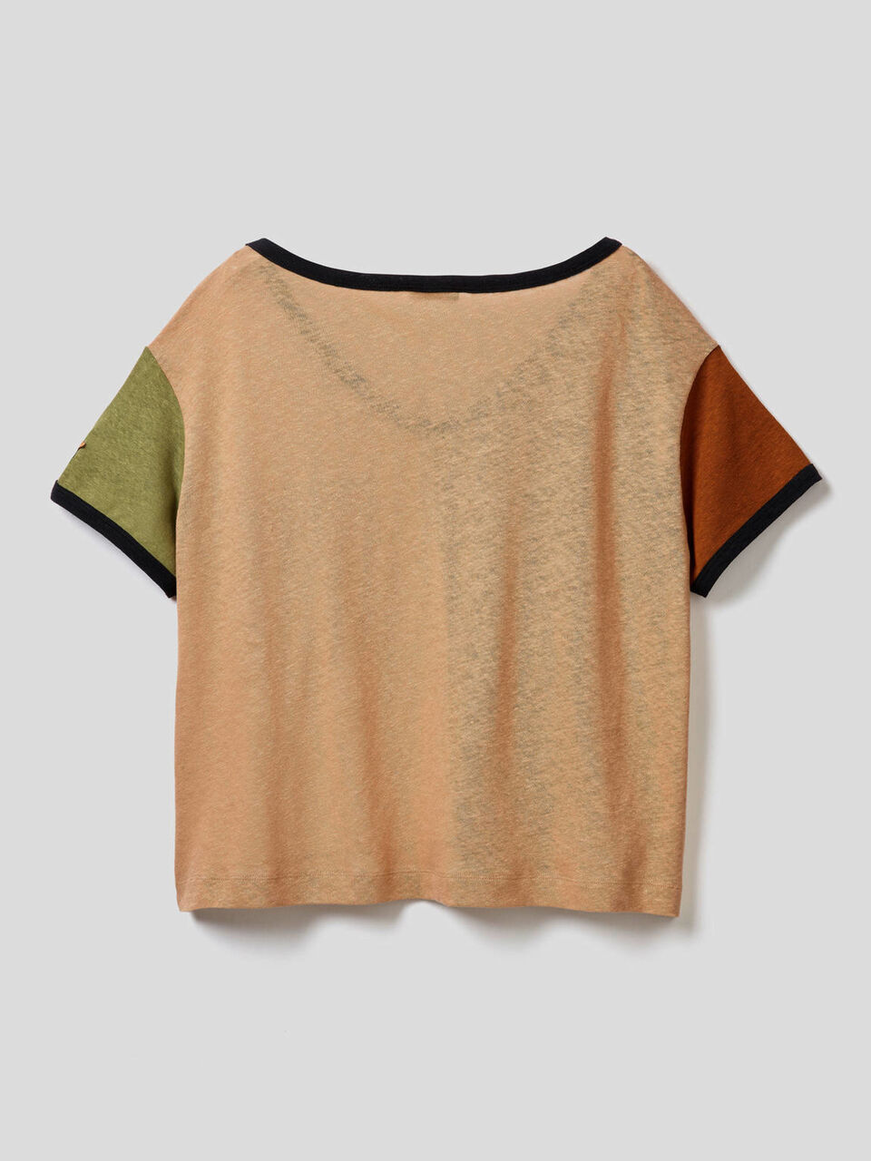 T-shirt color block em mescla de algodão e linho image number 2