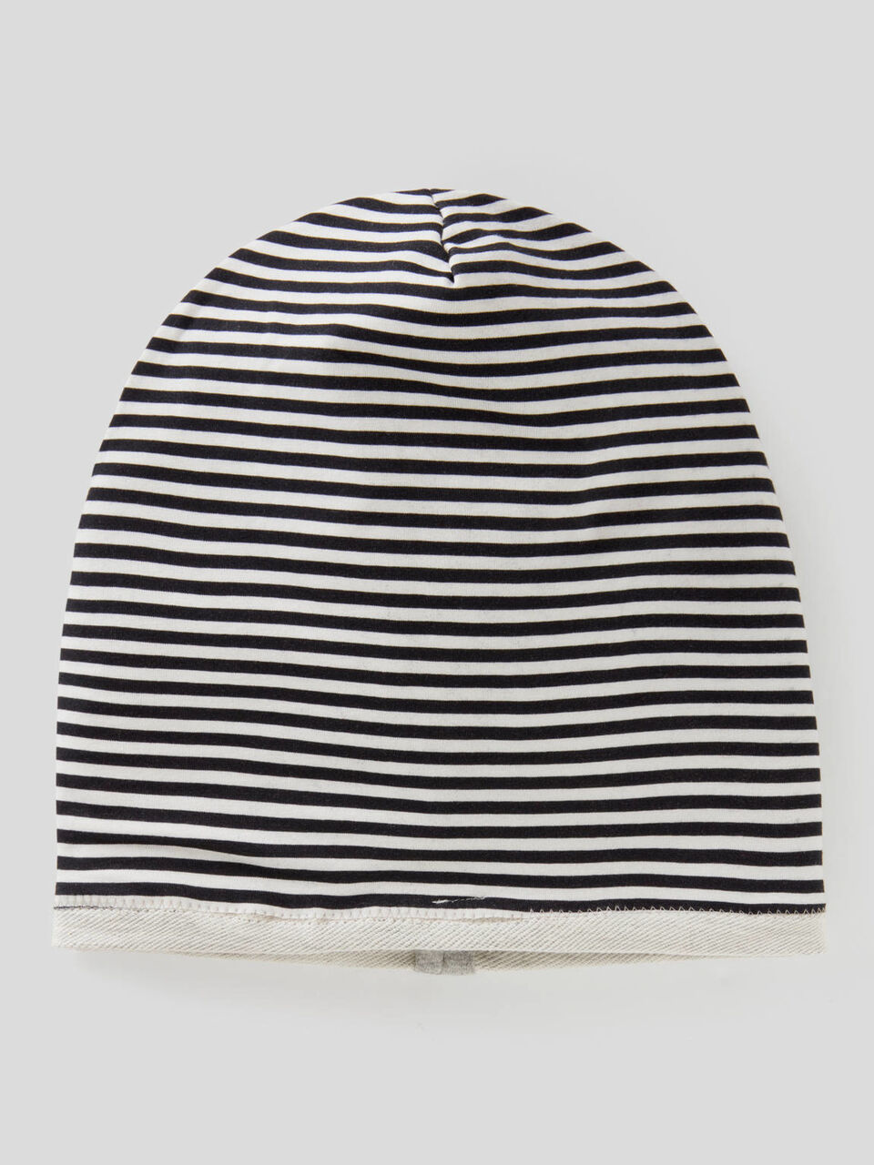 Gorro reversível em algodão stretch image number 2