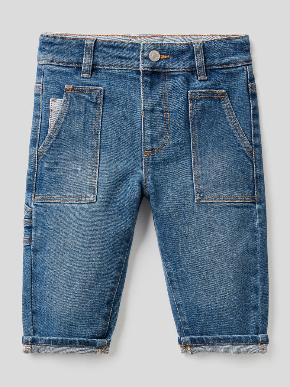 Jeans com bolsos em algodão stretch image number 1
