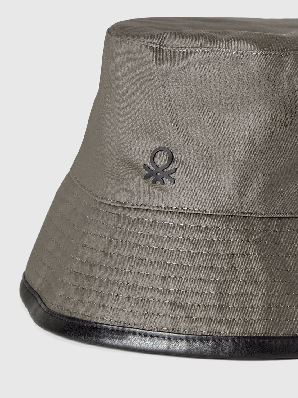 HAT Homem image number null