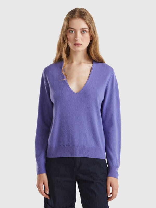 Camisola violeta com decote em V em pura lã Merino Mulher