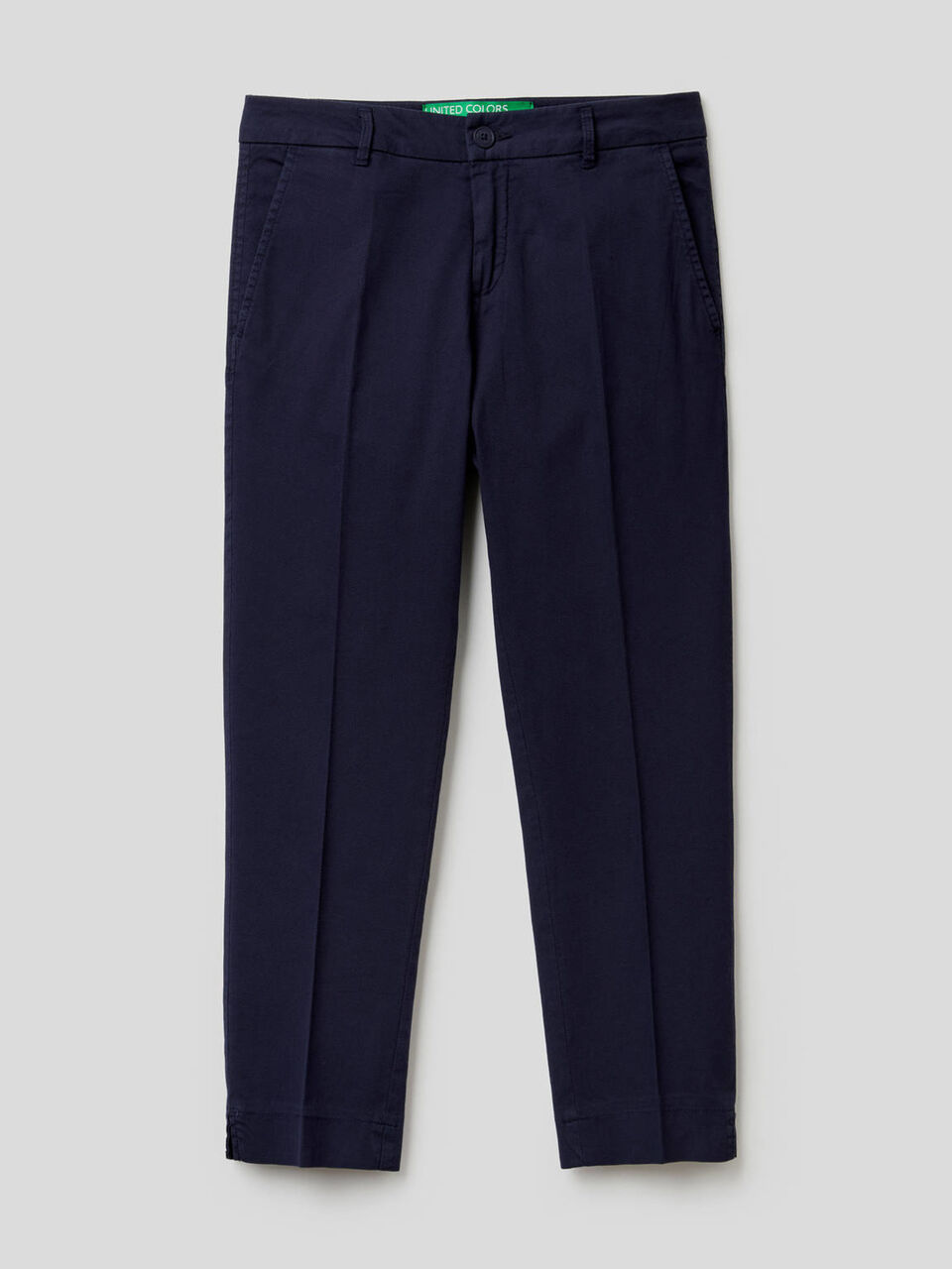 Chinos cropped em algodão stretch image number 1