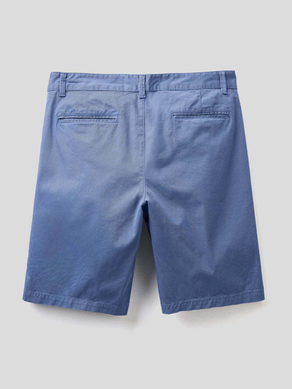 Bermudas chino em algodão stretch image number 2