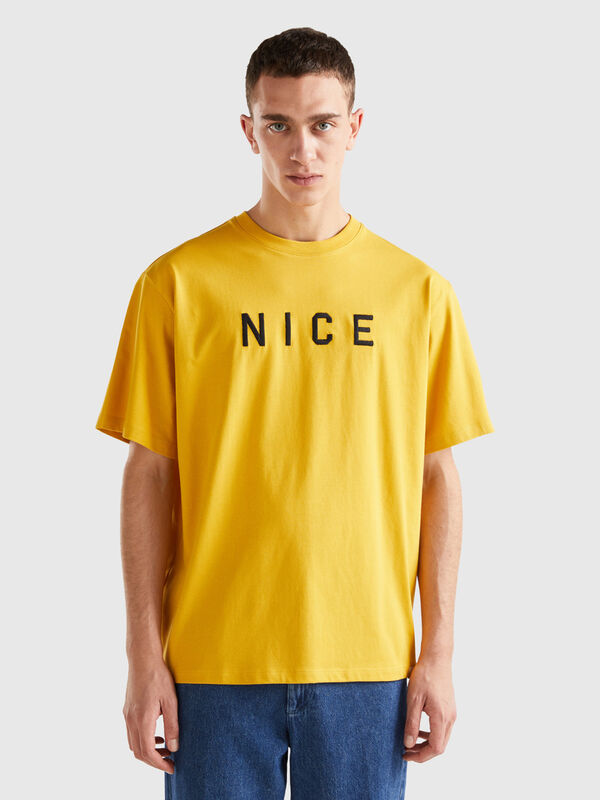 T-shirt com estampa slogan