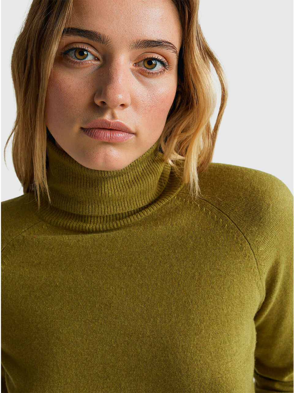 TURTLE NECK SWEATER Mulher image number null