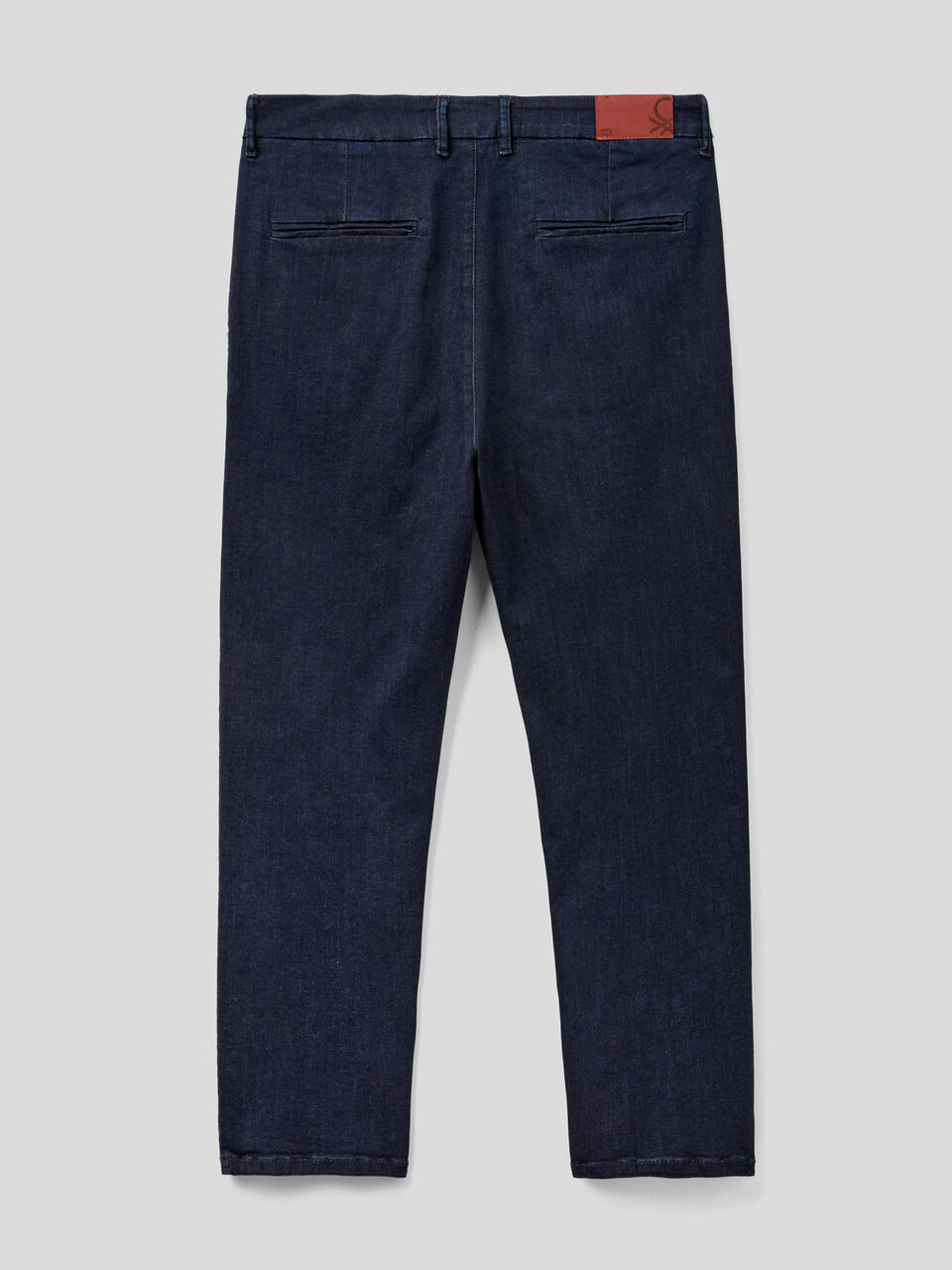 Chinos em jeans com pinças image number 2